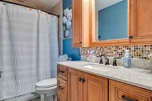 38W337 Dean St, Saint Charles, IL 60175 - Photo 25