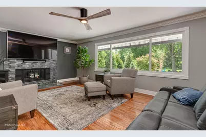 38W337 Dean Street, Saint Charles, IL 60175 - Photo 9