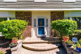 5544 Oak Grove Dr, Long Grove, IL 60047 - Photo 3