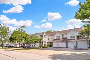 763 Grosse Pointe Cir, Vernon Hills, IL 60061 - Photo 43