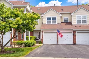 763 Grosse Pointe Cir, Vernon Hills, IL 60061 - Photo 1