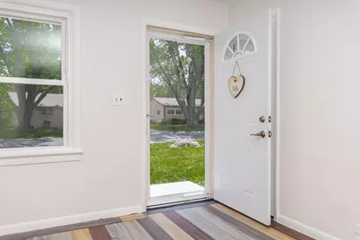 906 Fairchild Avenue, Normal, IL 61761 - Photo 5