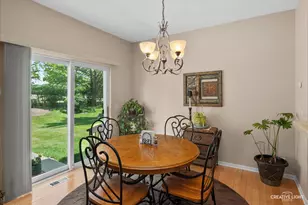 1221 Oakleaf Ct, Aurora, IL 60506 - Photo 5