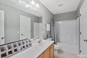 1221 Oakleaf Ct, Aurora, IL 60506 - Photo 17