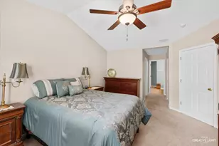 1221 Oakleaf Ct, Aurora, IL 60506 - Photo 13