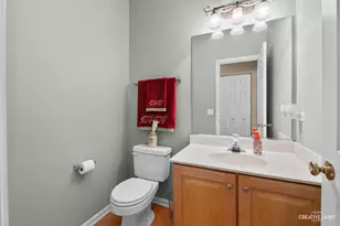 1221 Oakleaf Ct, Aurora, IL 60506 - Photo 9