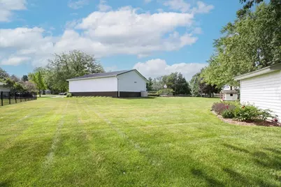888 Sunset Lane, Sycamore, IL 60178 - Photo 33