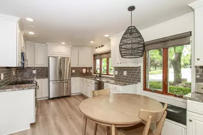 888 Sunset Lane, Sycamore, IL 60178 - Photo 9