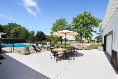 888 Sunset Lane, Sycamore, IL 60178 - Photo 29