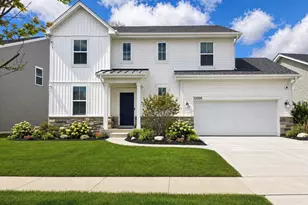 32000 Savannah Dr, Lakemoor, IL 60051 - Photo 1