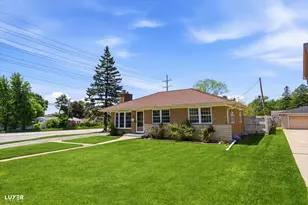 2 Washington St, Glenview, IL 60025 - Photo 1