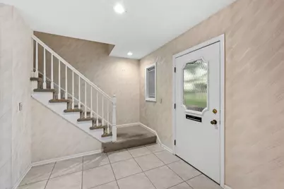 628 Calais Circle, Highland Park, IL 60035 - Photo 3