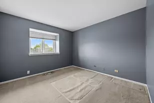 628 Calais Cir, Highland Park, IL 60035 - Photo 17
