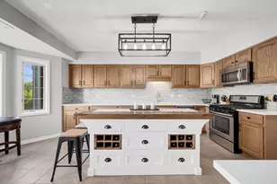 8505 Woodward Ave, Woodridge, IL 60517 - Photo 9
