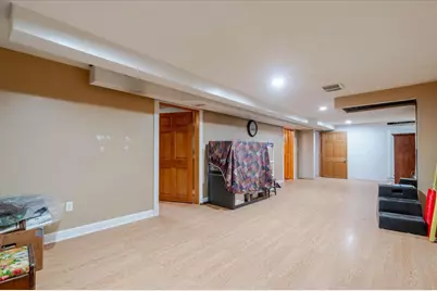 513 Maizefield Avenue, Bloomington, IL 61701 - Photo 21