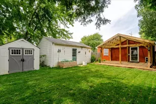 513 Maizefield Ave, Bloomington, IL 61701 - Photo 33