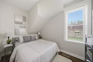4046 W 21st St, Chicago, IL 60623 - Photo 9