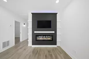 2714 N New England Ave, Chicago, IL 60707 - Photo 5