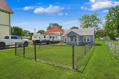 450 E Orleans Street, Paxton, IL 60957 - Photo 5