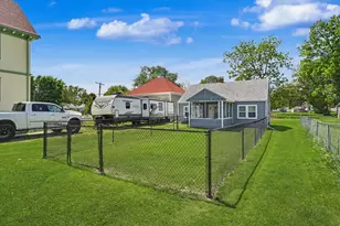 450 E Orleans St, Paxton, IL 60957 - Photo 5