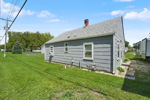 450 E Orleans St, Paxton, IL 60957 - Photo 27