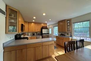 651 Lincoln Ave, Lake Bluff, IL 60044 - Photo 3