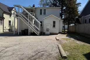 609 1st St, Libertyville, IL 60048 - Photo 21