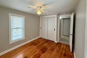 609 1st St, Libertyville, IL 60048 - Photo 17
