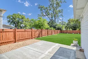 615 Cordial Dr, Des Plaines, IL 60018 - Photo 29