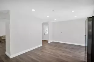 615 Cordial Dr, Des Plaines, IL 60018 - Photo 9