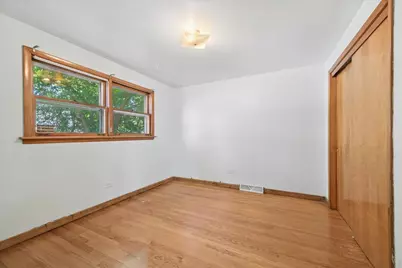 3430 W Drummond Place, Chicago, IL 60647 - Photo 11