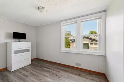 4854 W Winnemac Avenue, Chicago, IL 60630 - Photo 15