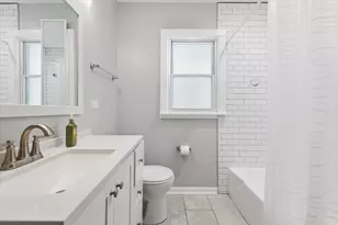 4854 W Winnemac Ave, Chicago, IL 60630 - Photo 13