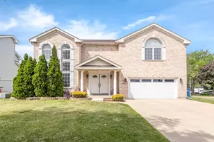 1609 Percy Ln, Itasca, IL 60143 - Photo 1