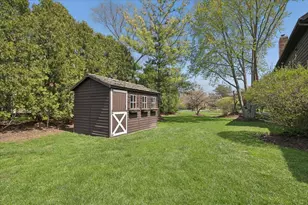 842 Furlong Dr, Libertyville, IL 60048 - Photo 35