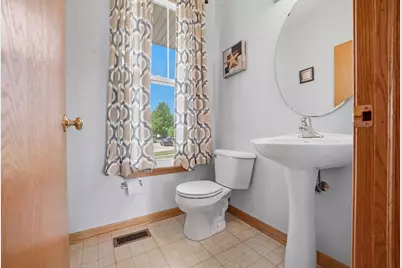 834 Spring Meadow Lane, Malta, IL 60150 - Photo 9