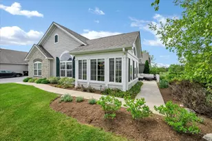 617 Schumann St, Woodstock, IL 60098 - Photo 1