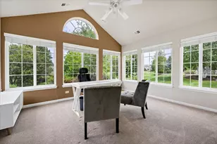 617 Schumann St, Woodstock, IL 60098 - Photo 7