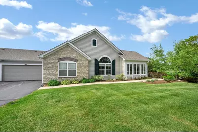 617 Schumann Street #617, Woodstock, IL 60098 - Photo 3