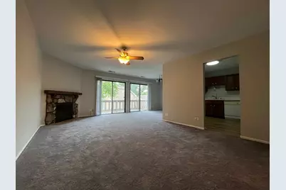 355 Lambert Drive #B2, Schaumburg, IL 60193 - Photo 3