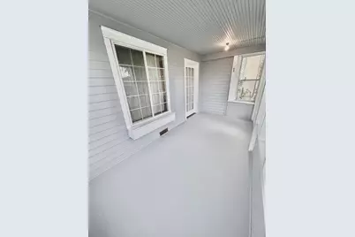 1132 E Locust Street, Dekalb, IL 60115 - Photo 17