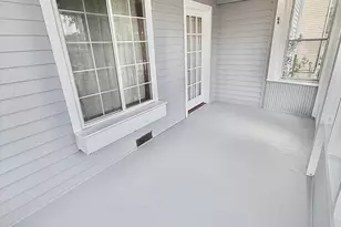 1132 E Locust St, Dekalb, IL 60115 - Photo 17