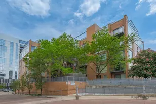 1720 Oak Ave, Evanston, IL 60201 - Photo 1