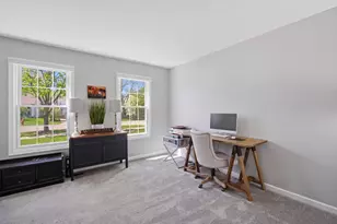 221 Stafford Dr, Mundelein, IL 60060 - Photo 11