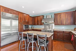 14 Kenilworth Ct, Cary, IL 60013 - Photo 17