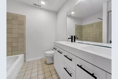 1089 Ellsworth Drive, Grayslake, IL 60030 - Photo 9