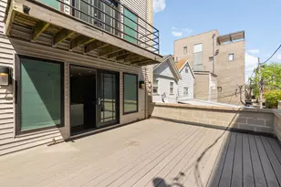 1657 W Erie St, Chicago, IL 60622 - Photo 11