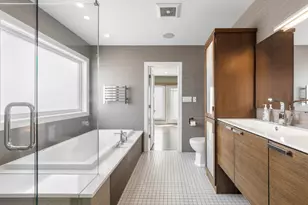 1657 W Erie St, Chicago, IL 60622 - Photo 27