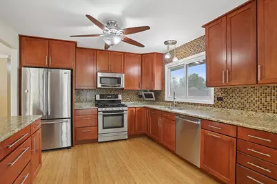 900 Arthur Drive, Lombard, IL 60148 - Photo 7