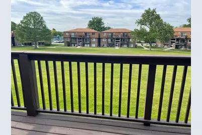 118 Boardwalk Street #2E, Elk Grove Village, IL 60007 - Photo 3